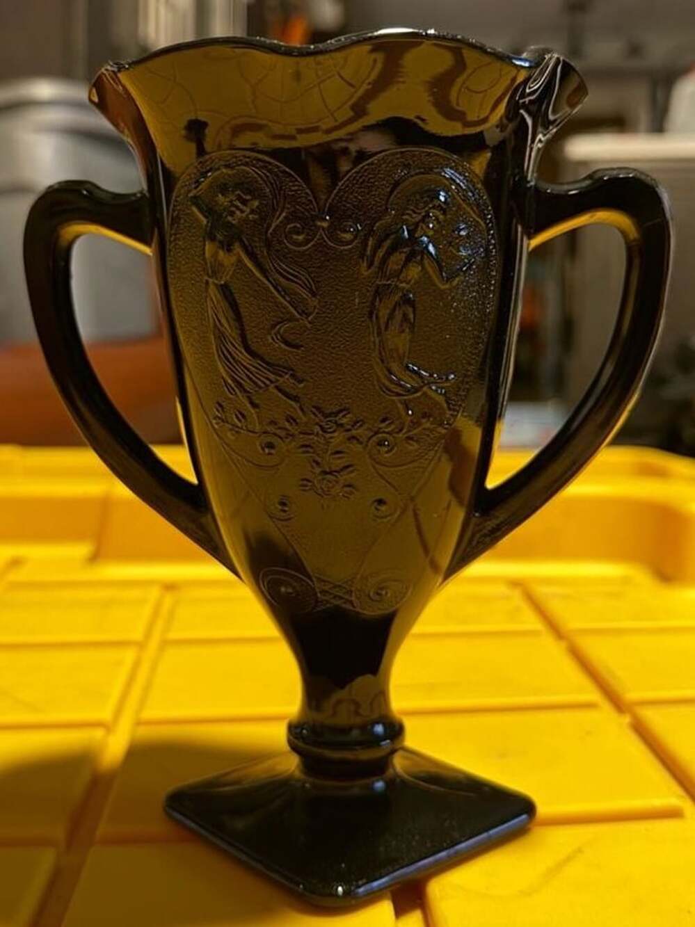 L.E. Smith Black Amethyst Glass Snake Dance Trophy Vase